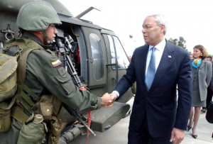 Colin Powell (former US Secretary of State) visiting Colombia as part of the US support of Plan Colombia. Photo: Zero Gravity,   Wikimedia Commons