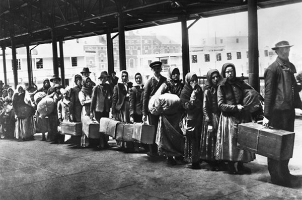Immigranter 1892 - Wikimedia Commons