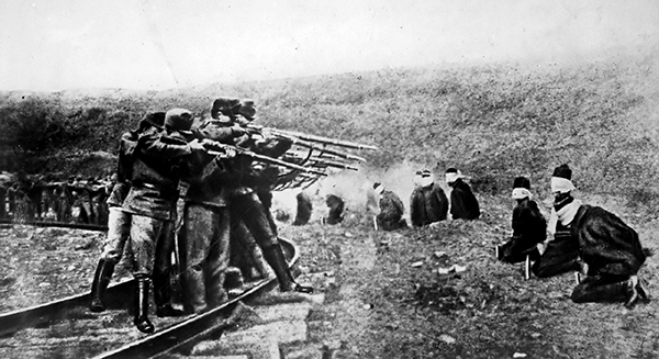 Austrians executing Serbs 1917 - Wikimedia Commons