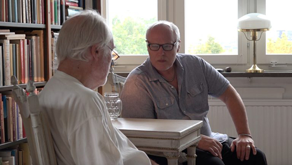 Erik Enby intervjuas av Börje Peratt. Foto: Sillén