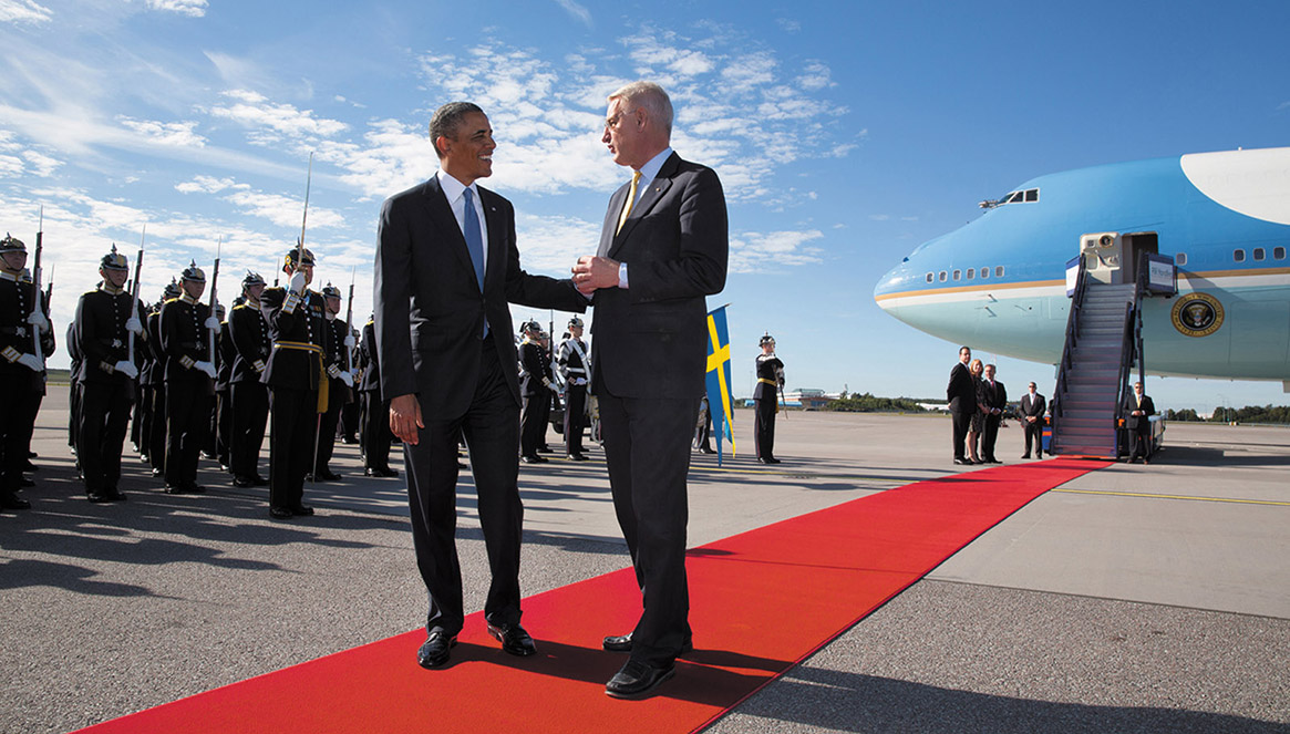 Barack Obama och Carl Bildt, Arlanda 2013 - Foto: Pete Souza, Vita husets fotograf