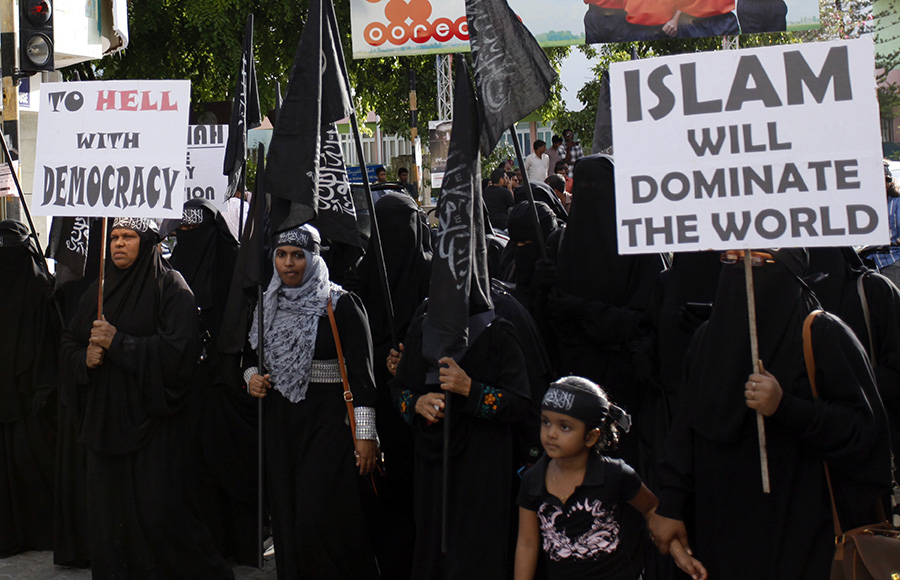 Demonstranter i Maldiverna vill 2014 införa sharialagar