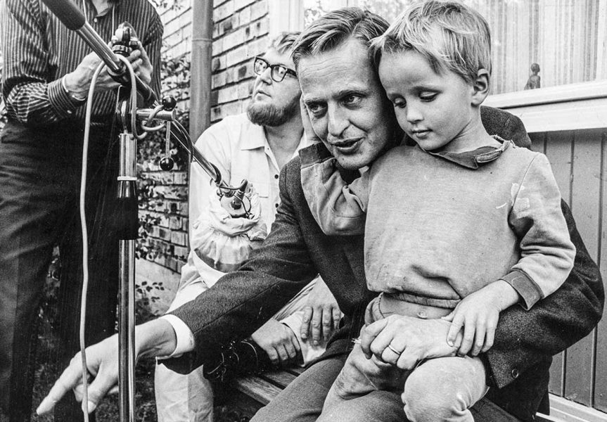 Olof Palme i Vällingby 1967. Foto: Public Domain, Creative Commons