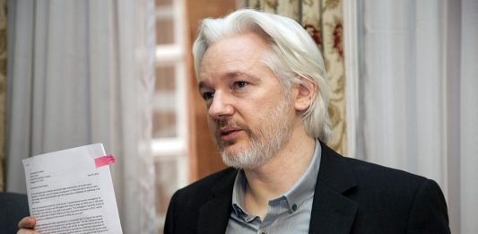 Julian Assange. Foto: Ricardo Pati, Cancilleria del Ecuador. Licens: CCBY-SA2.0, Wikimedia Commons