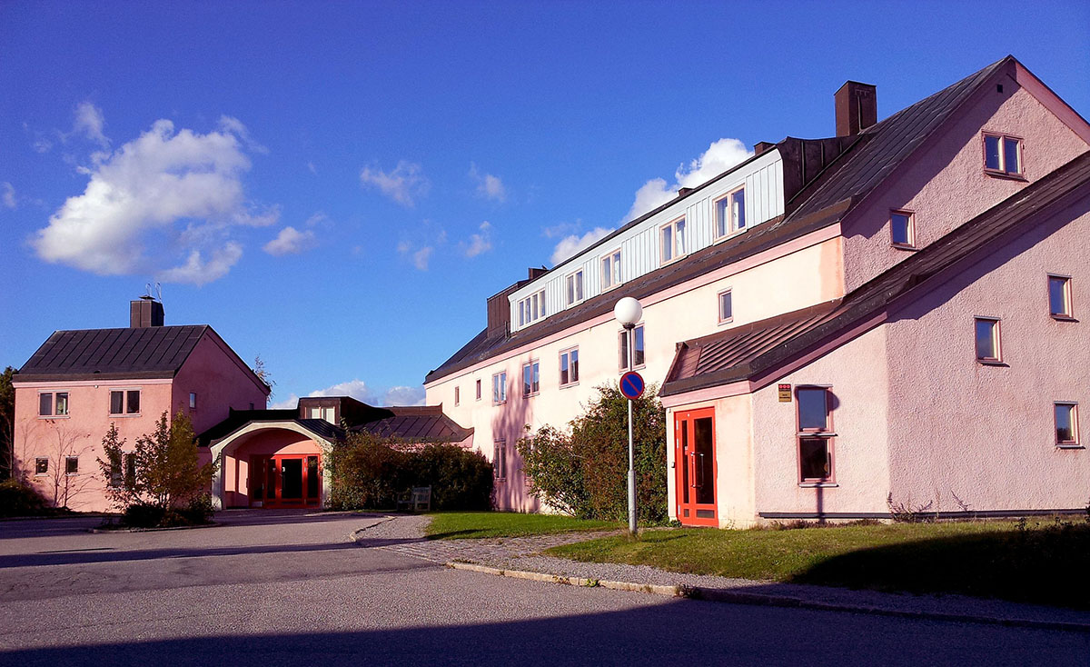 Vidarklinikens vårdcentral, 2012. Foto: Janders. Licens: Wikimedia Commons, CC BY SA 3.0