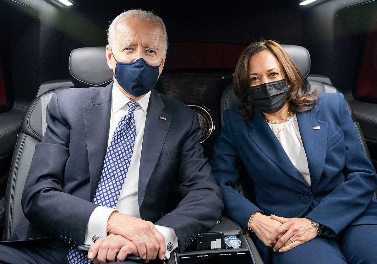Joe Biden och Kamala Harris. Licens: Pressfoto: Adam Schultz Public Domain