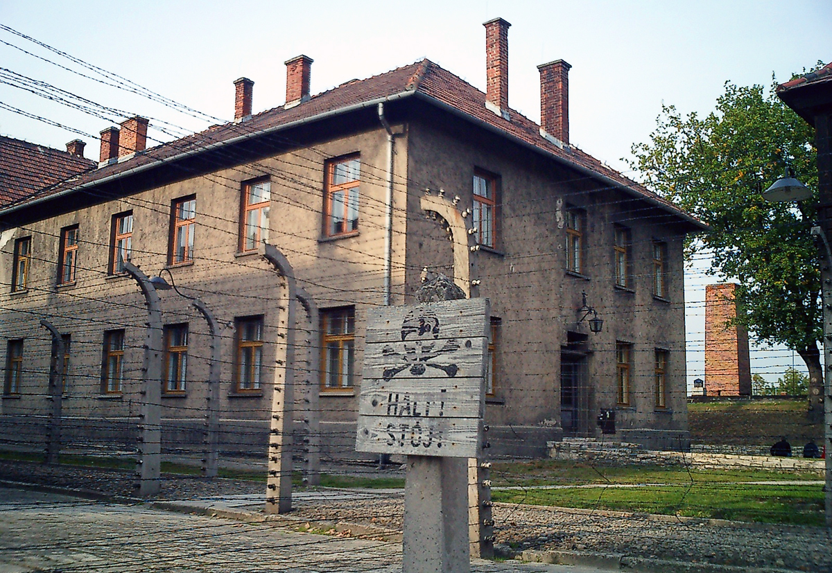 Koncentrationslägret i Auschwitz-Birkenau, Polen. Licens: Public Domain.