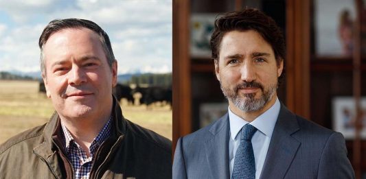 Albertas premiärminister Jason Kenney och Kkanadas premiärminister Justin Trudeau.