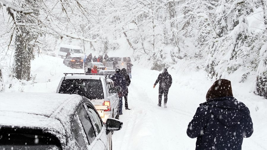 Temabild: Vinterkaos i trafiken i Ryssland, 4 january 2022. Foto: Zharkovairina. Licens: Elements.envato.com