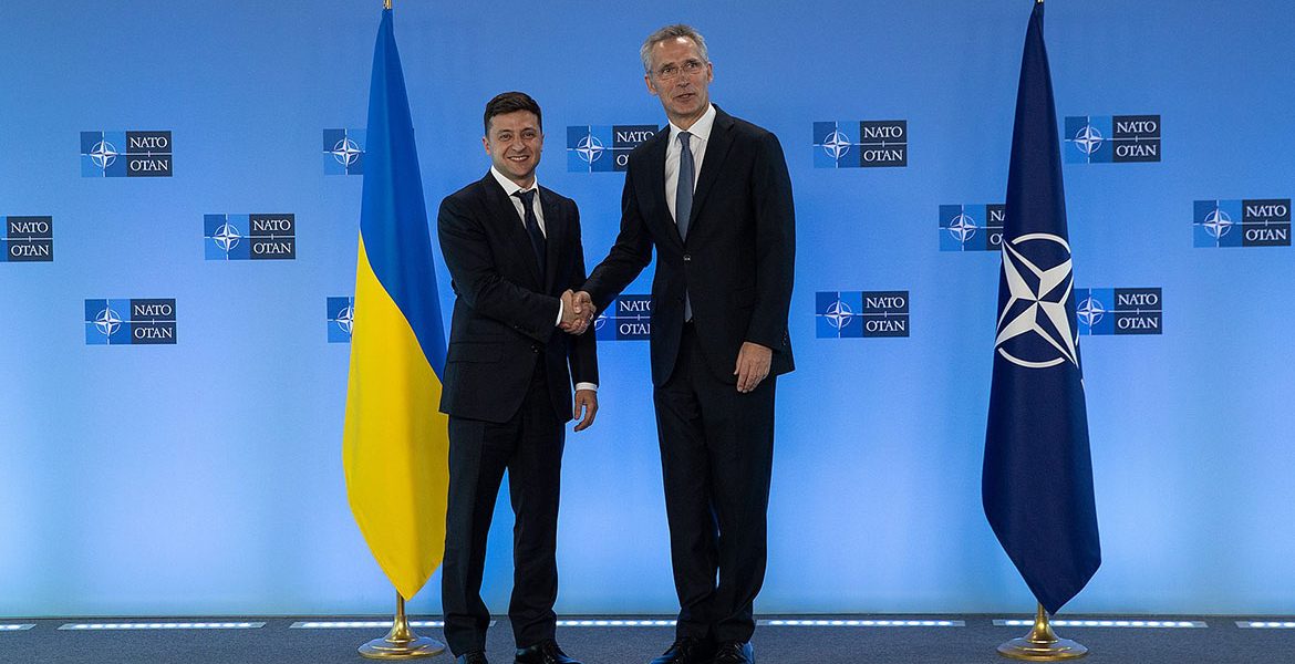 Volodymyr Zelensky (Ukraina) och Jens Stoltenberg (NATO), 2019